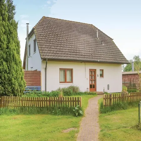 Three-bedroom Holiday In Hébergement de vacances
